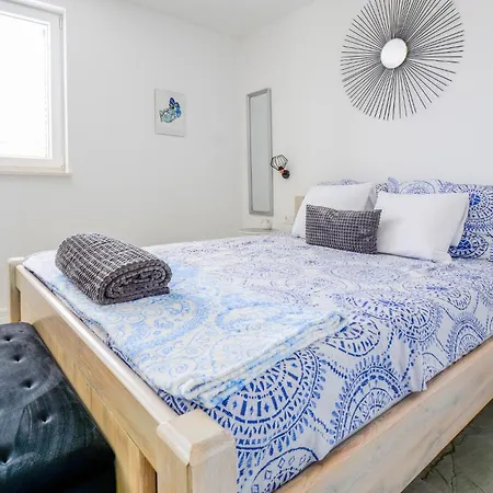 Gorgeous In With Wifi Holiday home *