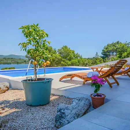 Gorgeous In With Wifi Holiday home Veli Rat